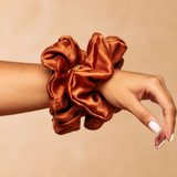 Jumbo silk scrunchie